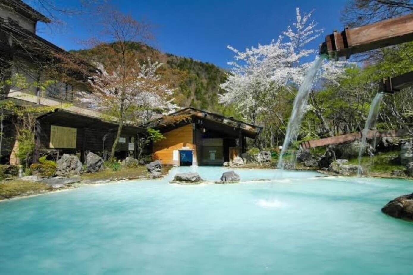 Picture of the main baths of Awanoyu Onsen in Nagano, Chubu