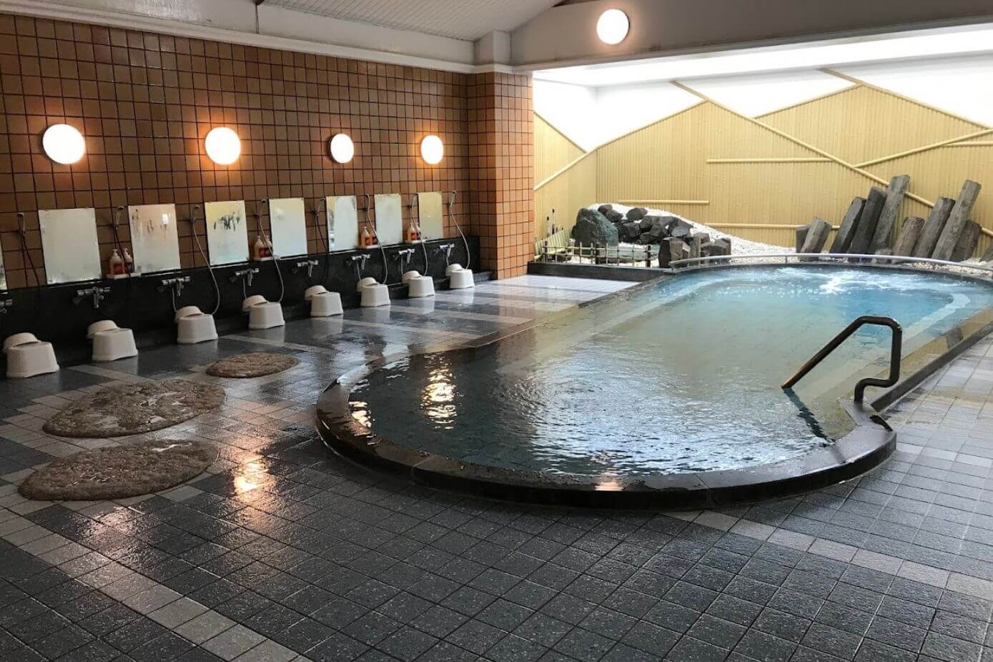 Picture of the main baths of Jizoyu Onsen in Hyogo, Kansai