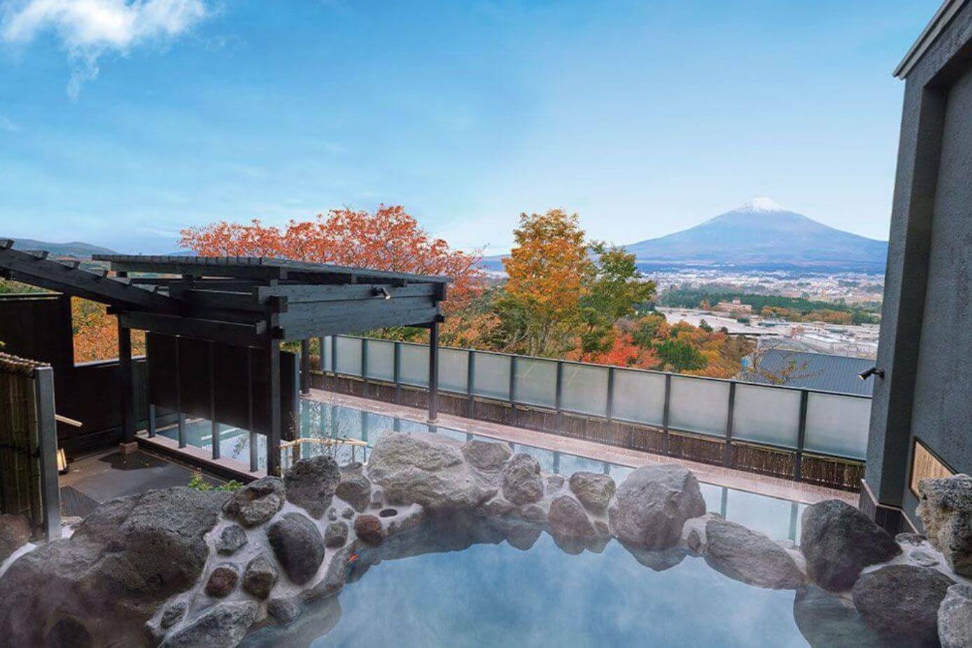 Picture of the main baths of Konohana no Yu in Shizuoka, Chubu