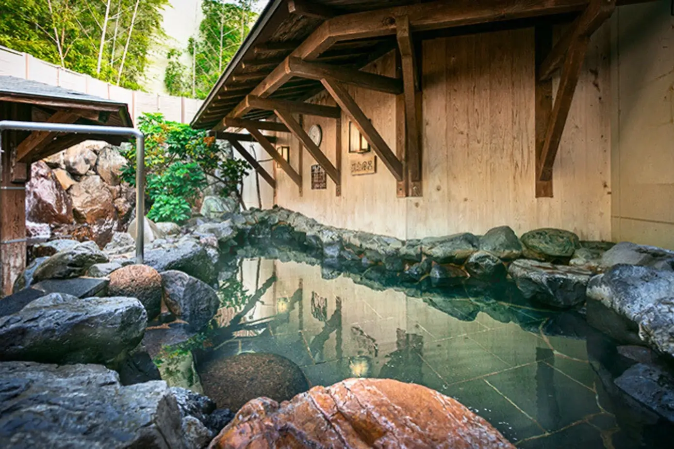 Picture of the main baths of Nizaemon no Yu Onsen in Kyoto, Kansai